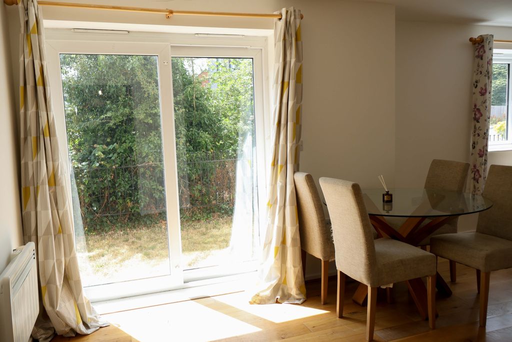 Property photo 3 of 21