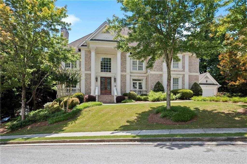 Property photo 1 of 31