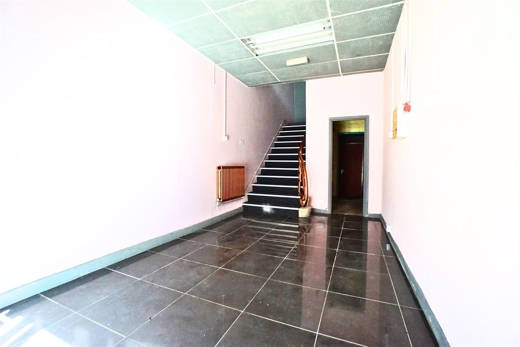 Property photo 2 of 9 Ground Floor Reception