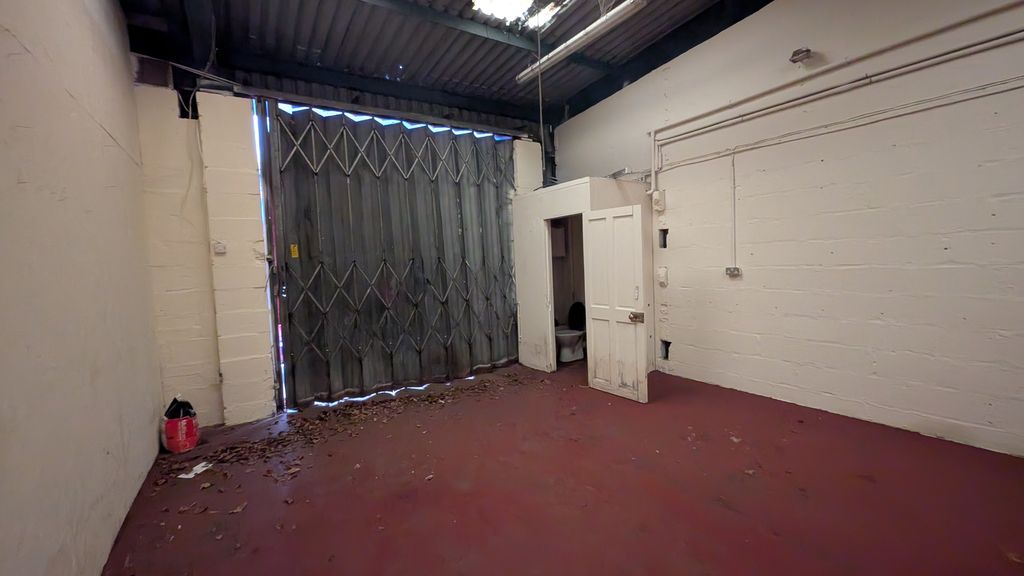 Property photo 2 of 6