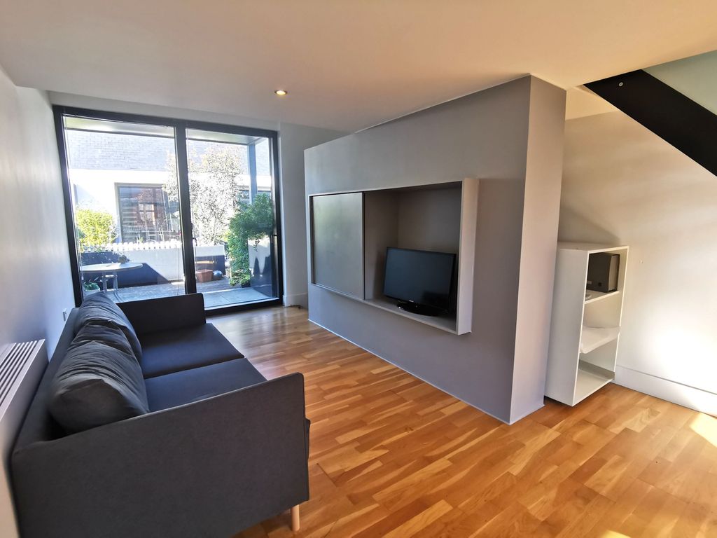 Property photo 1 of 14 Two Bedroom House To Rent