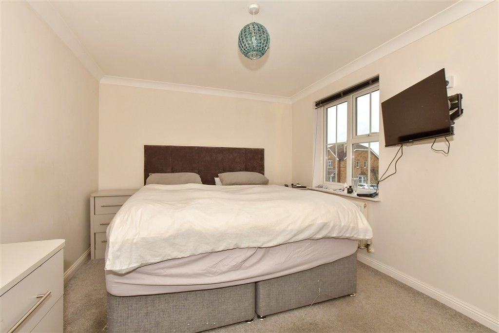 Property photo 2 of 10 Bedroom 1