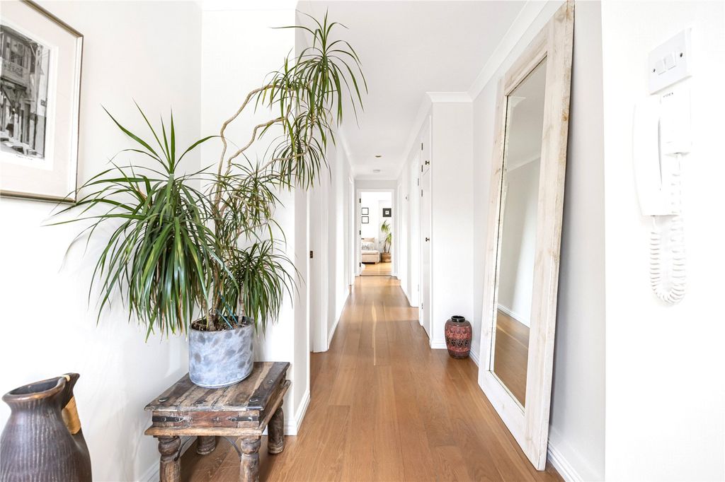 Property photo 2 of 15 Picture No. 38