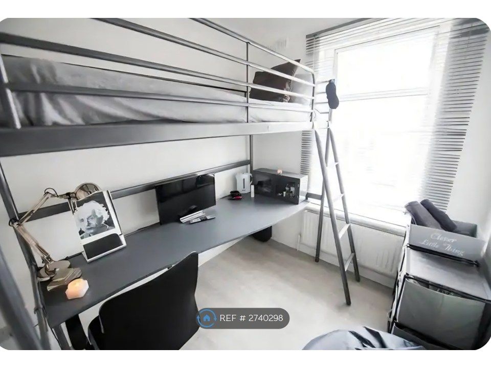 Property photo 2 of 16 Clever Little Thing