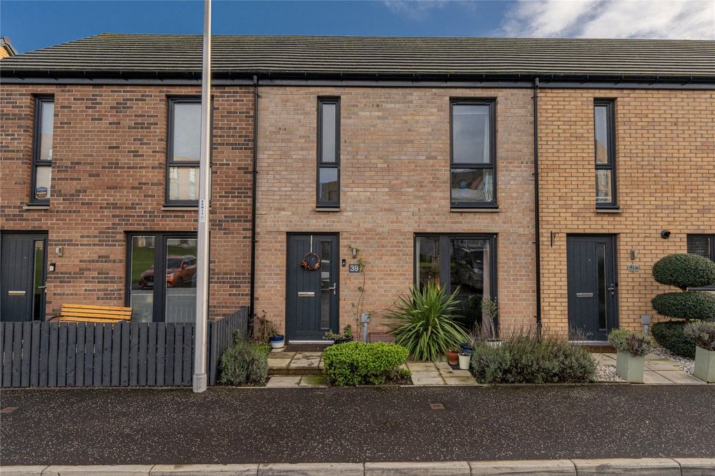 Property photo 1 of 31 Front