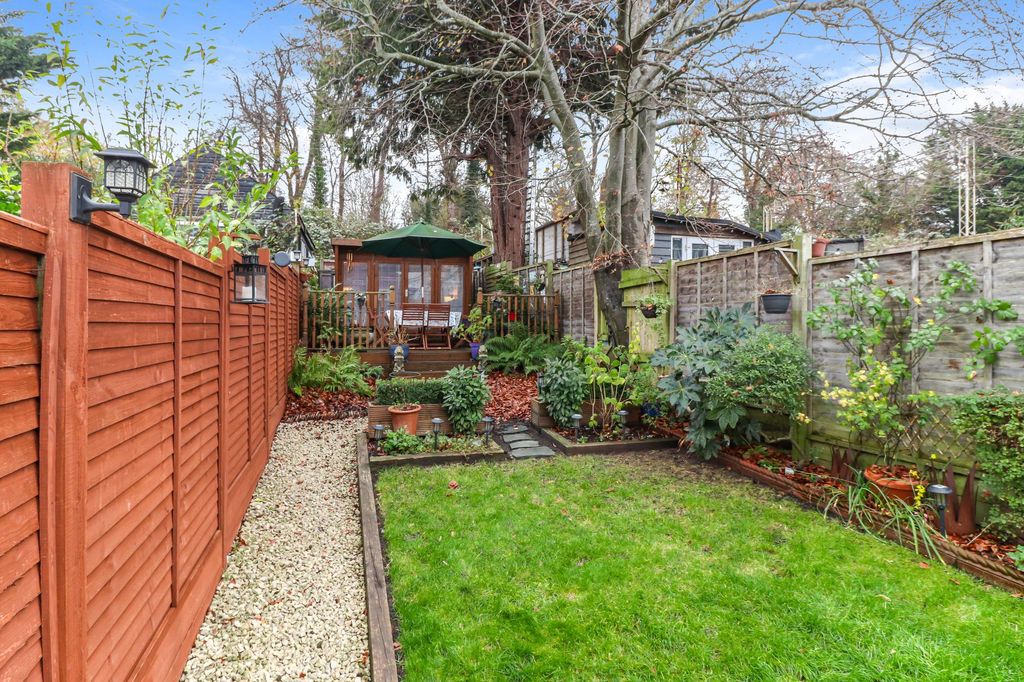 Property photo 1 of 23