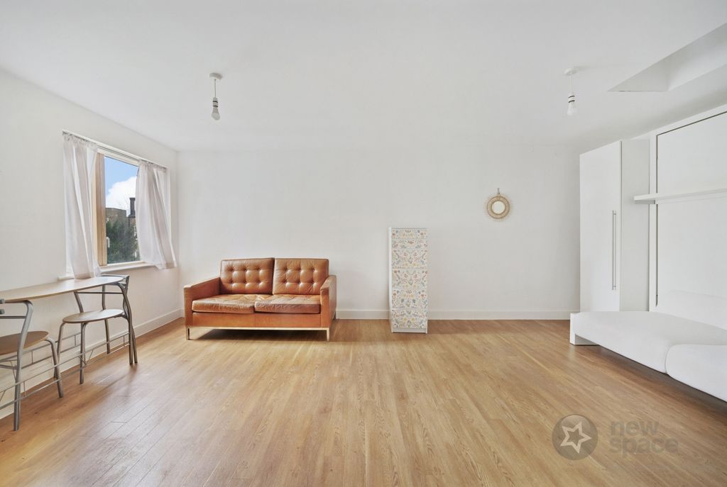Property photo 1 of 10 Photo 1