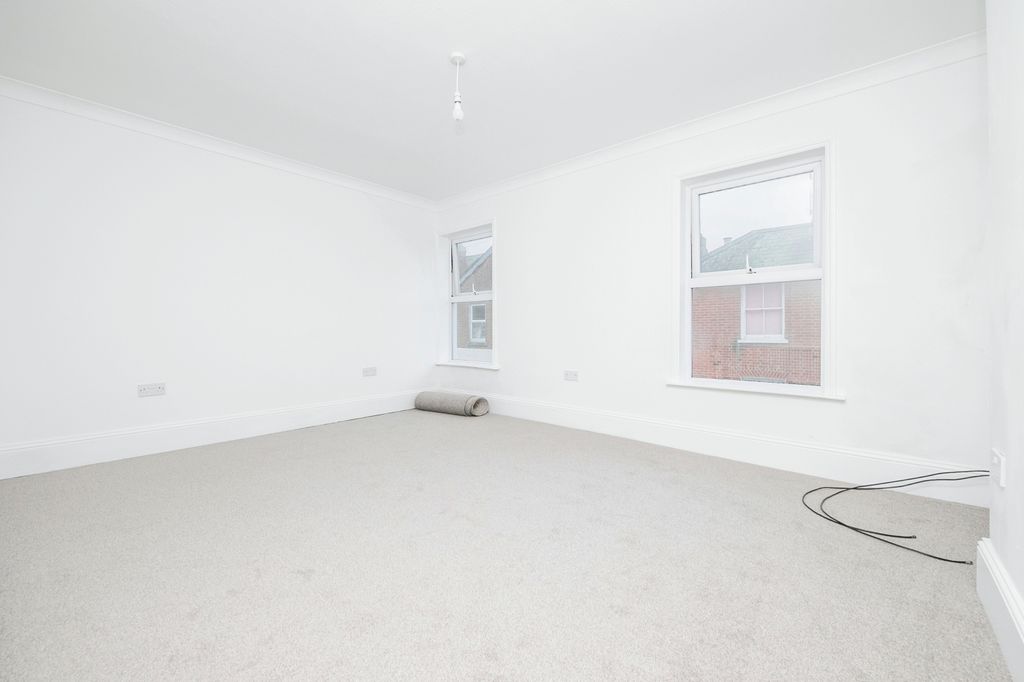 Property photo 3 of 11 Photography