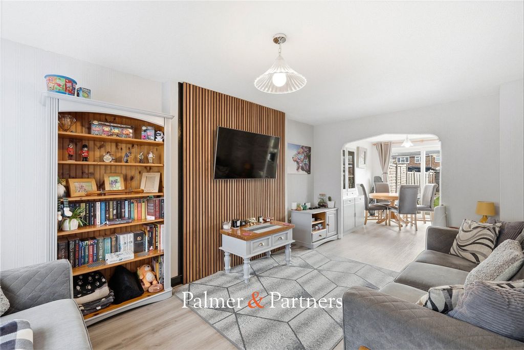 Property photo 3 of 27 Picture No. 15