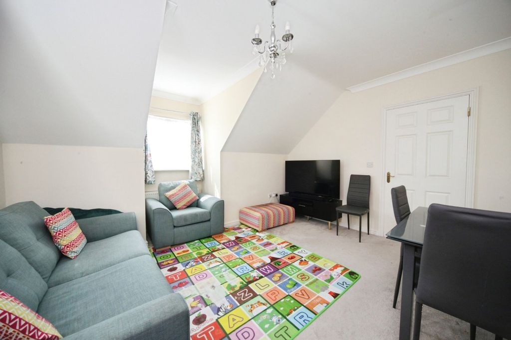 Property photo 2 of 14