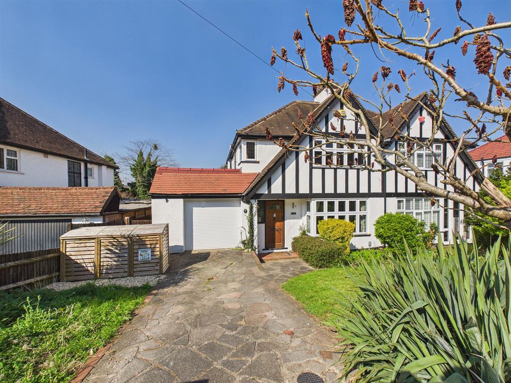 Property photo 1 of 14 Cam02885G0-Pr0589-Still004.Jpg