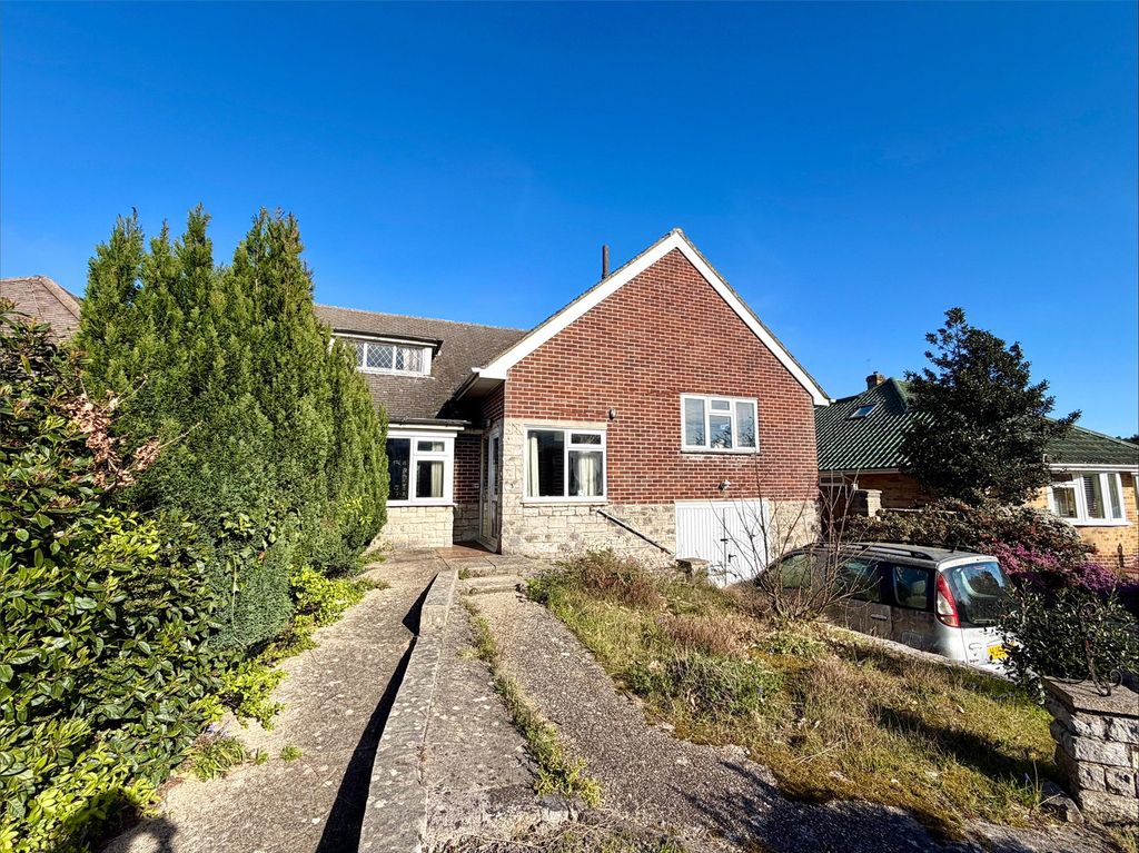 Property photo 2 of 16 Picture No. 04