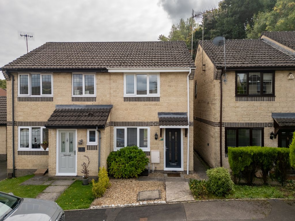 Property photo 1 of 29 Marigold Close-2