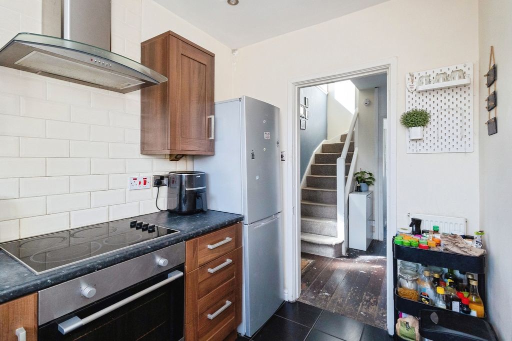 Property photo 3 of 25 Pbox-Img.Jpg