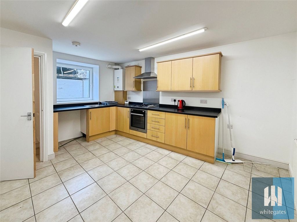 Property photo 2 of 13 Picture No. 19