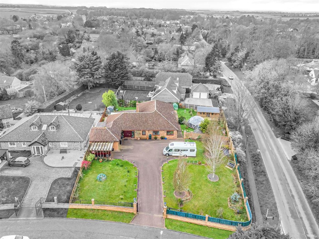 Property photo 3 of 33 21_77370-1 Copy.Jpg