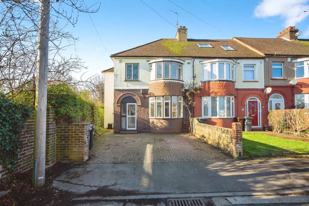 Property photo 1 of 18 Front View