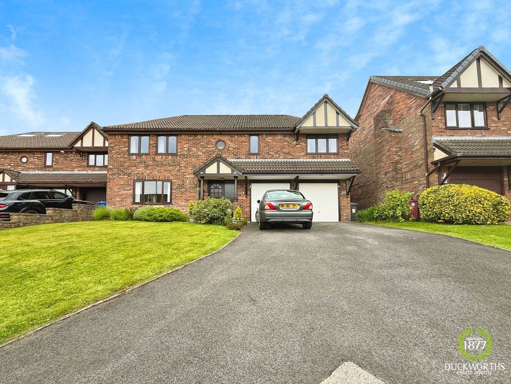 Property photo 1 of 35