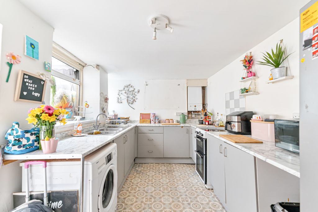 Property photo 2 of 15 Gallery