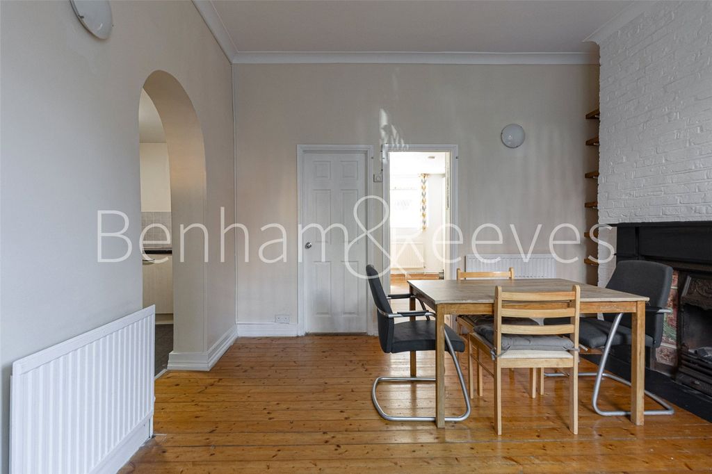 Property photo 2 of 11 Picture No. 01