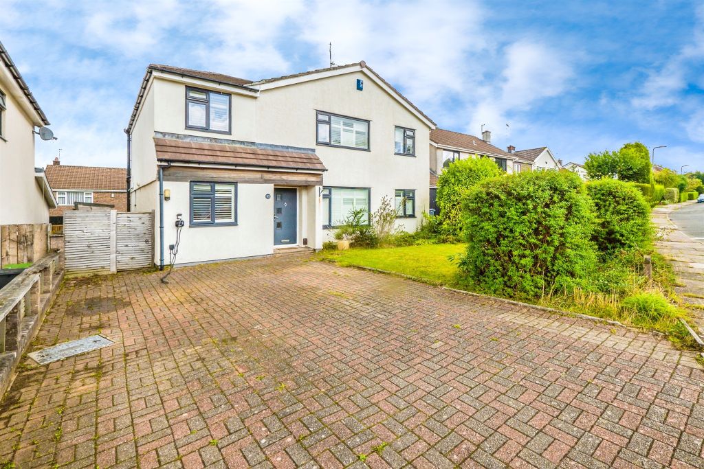 Property photo 1 of 17