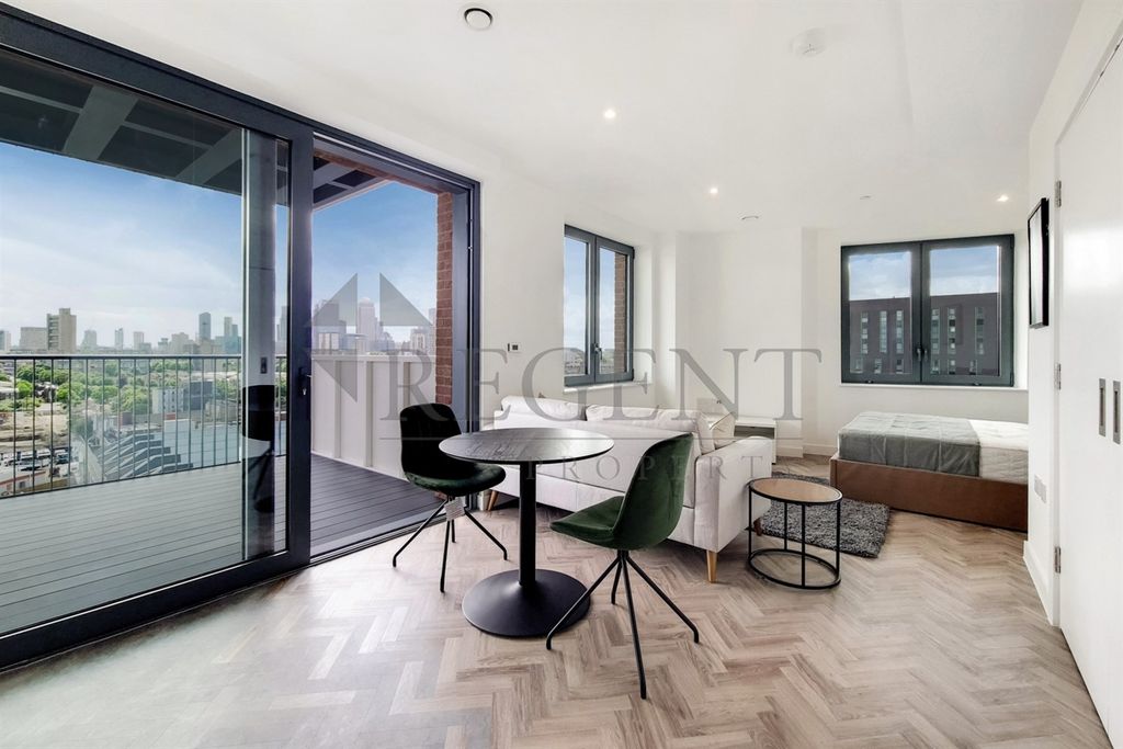 Property photo 2 of 10 Open Plan