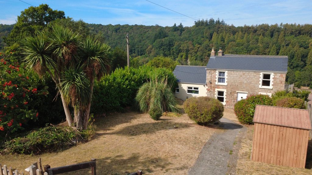 Property photo 1 of 33