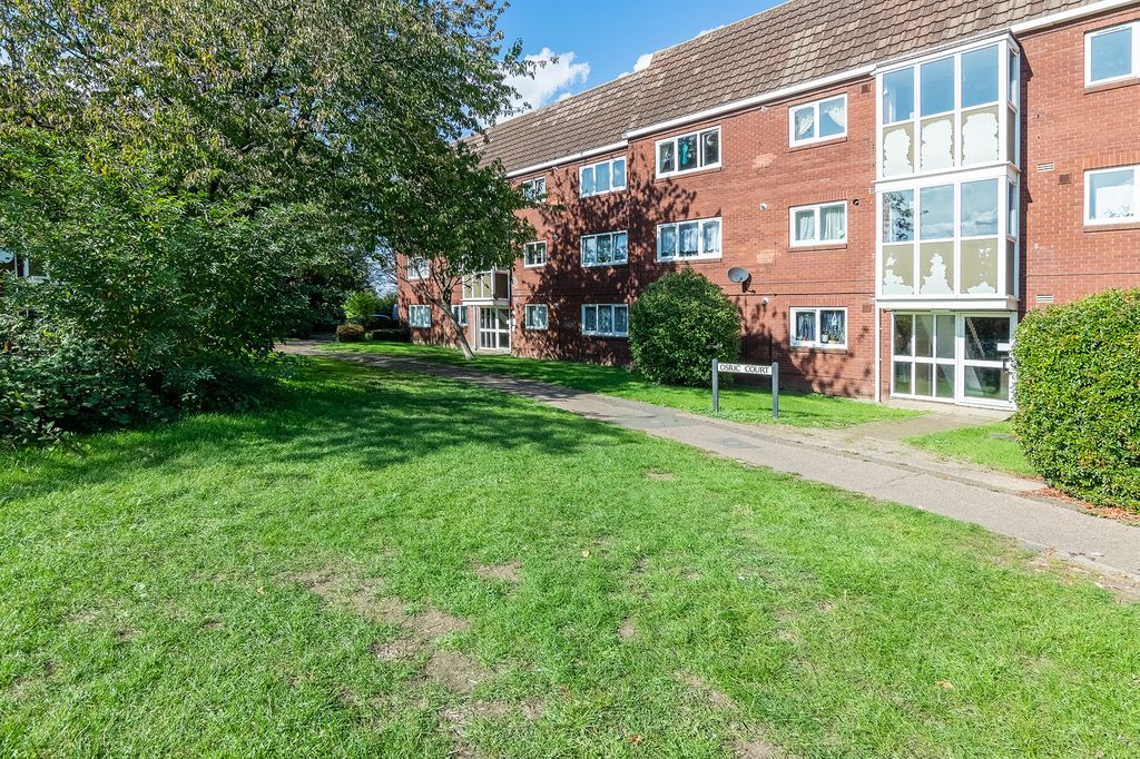 Property photo 1 of 33