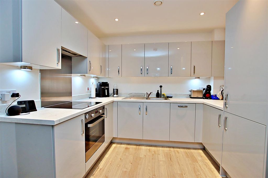 Property photo 2 of 9 Img_8383.Jpg