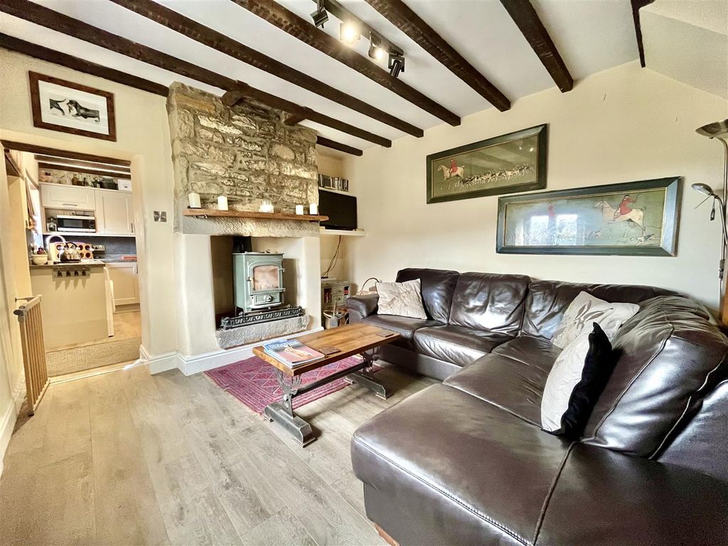 Property photo 3 of 25