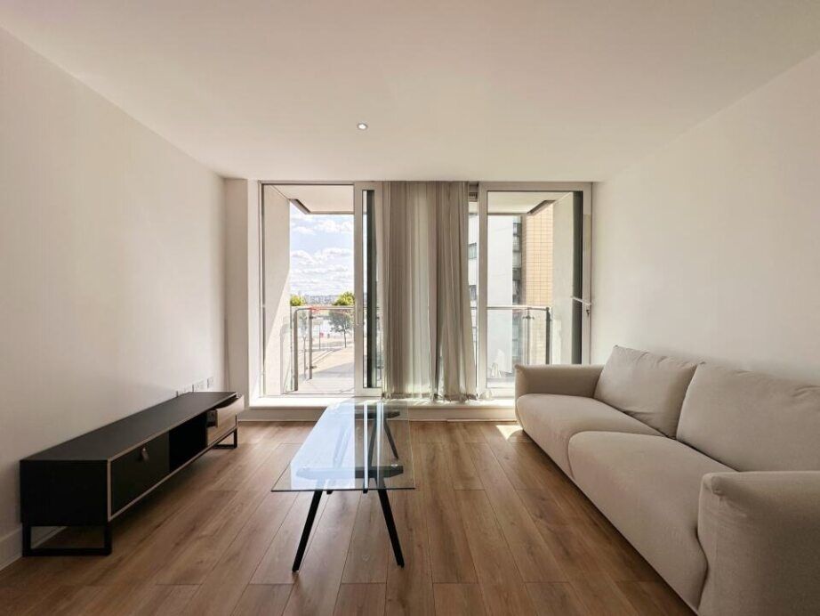 Property photo 3 of 11 Photo 3