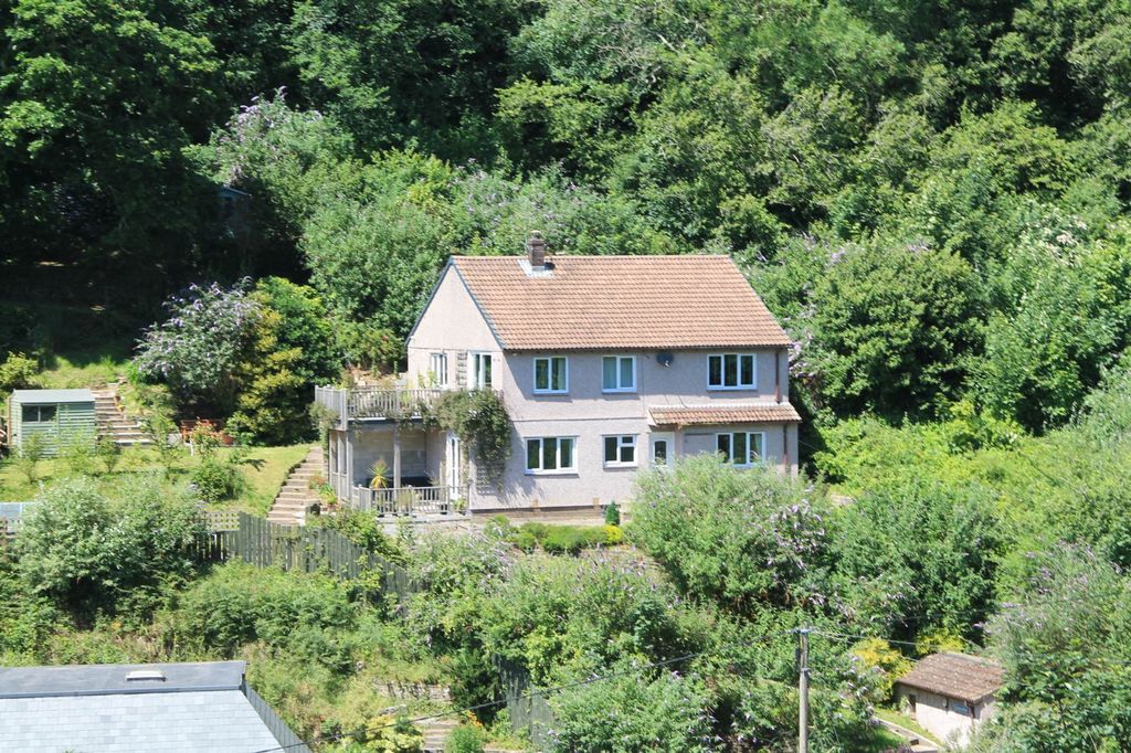 Property photo 1 of 24