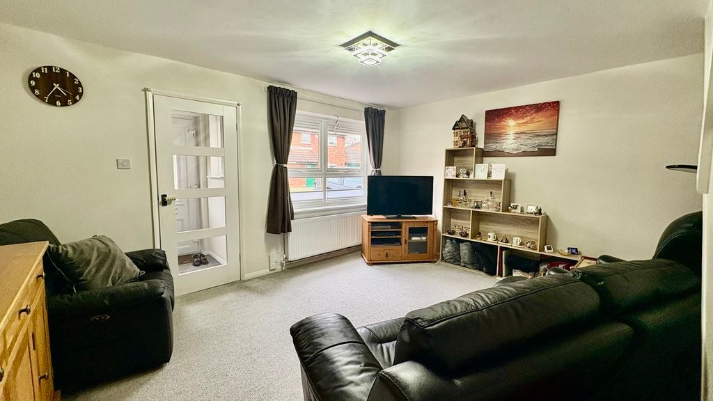 Property photo 2 of 12 Photo 11