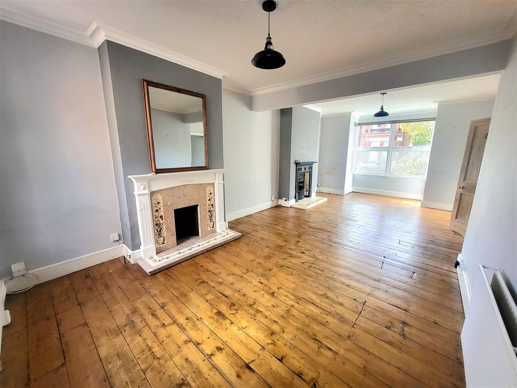 Property photo 1 of 13 1000102386.Jpg