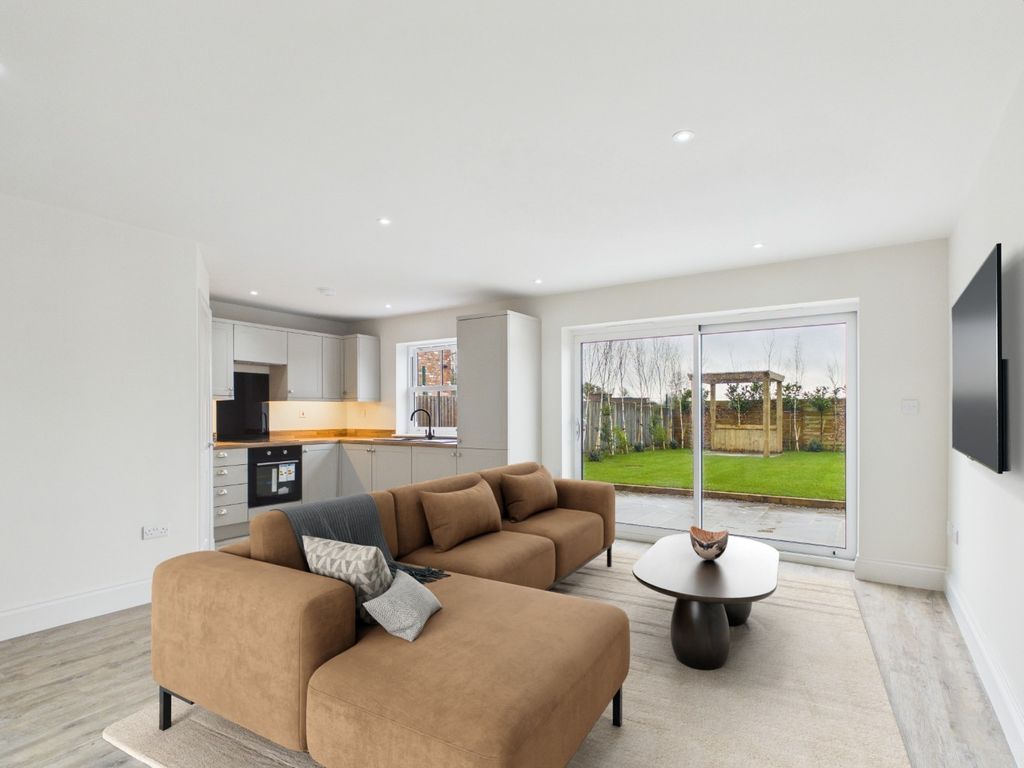 Property photo 3 of 16 4902126