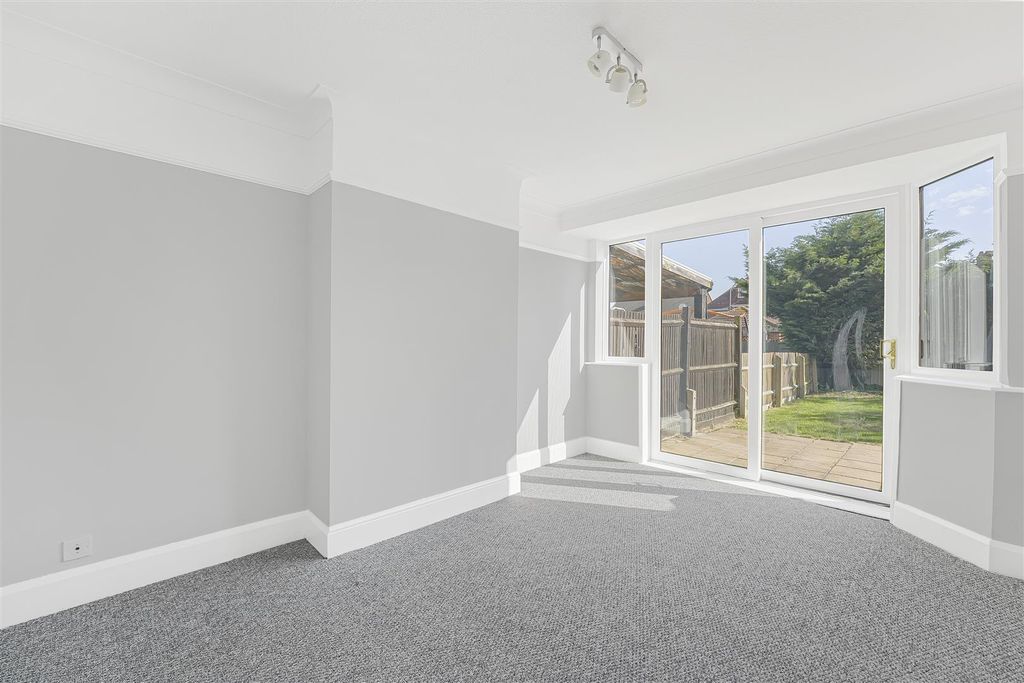 Property photo 3 of 19 Dsc00530.Jpg