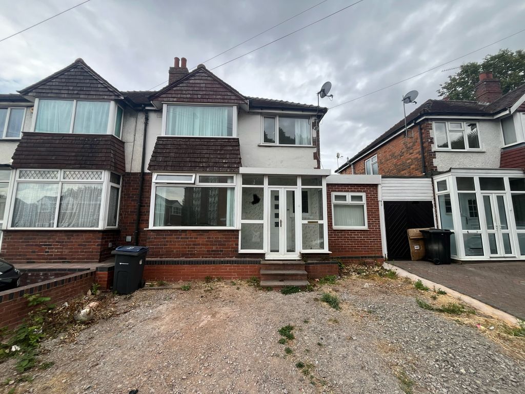 Property photo 1 of 16 Front