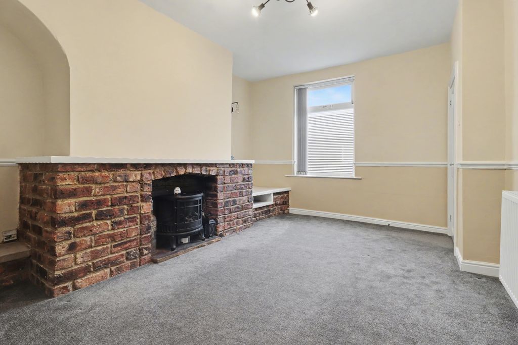 Property photo 2 of 12 Img_3025-Img_3027