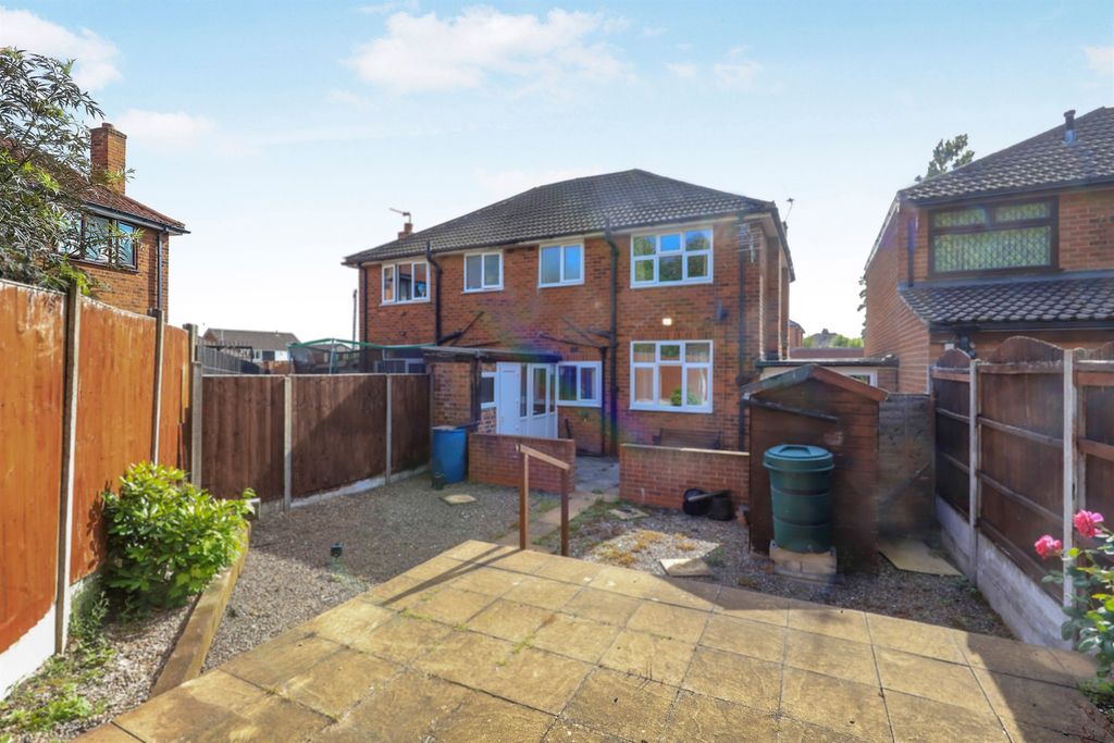 Property photo 2 of 16