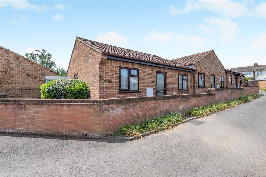 Property photo 1 of 15 Front External