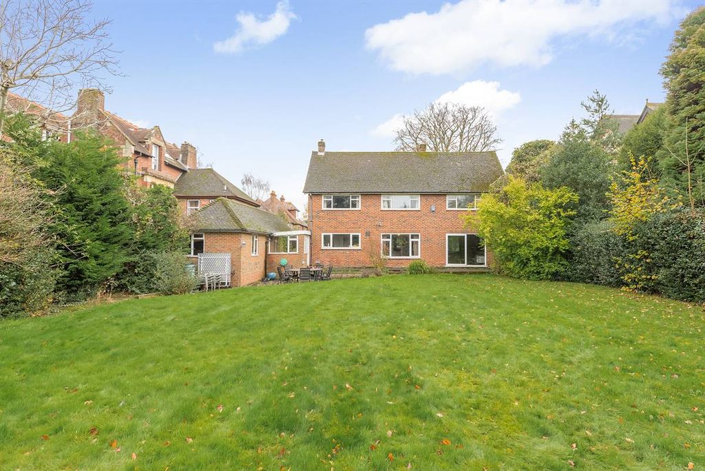 Property photo 3 of 18