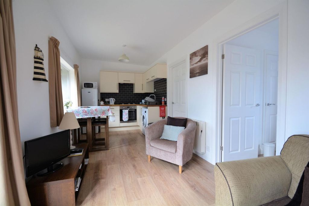 Property photo 3 of 9 Living Room