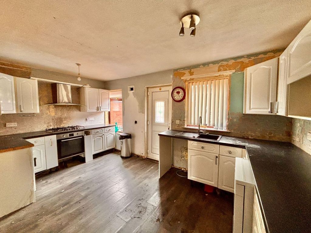 Property photo 3 of 10 Image 3