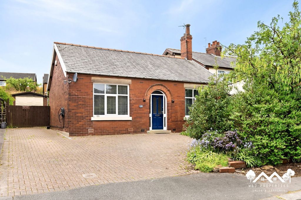 Property photo 2 of 33