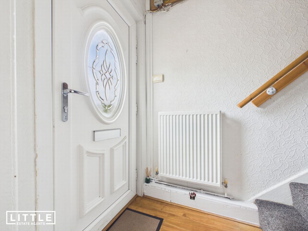 Property photo 2 of 17 Photo 12