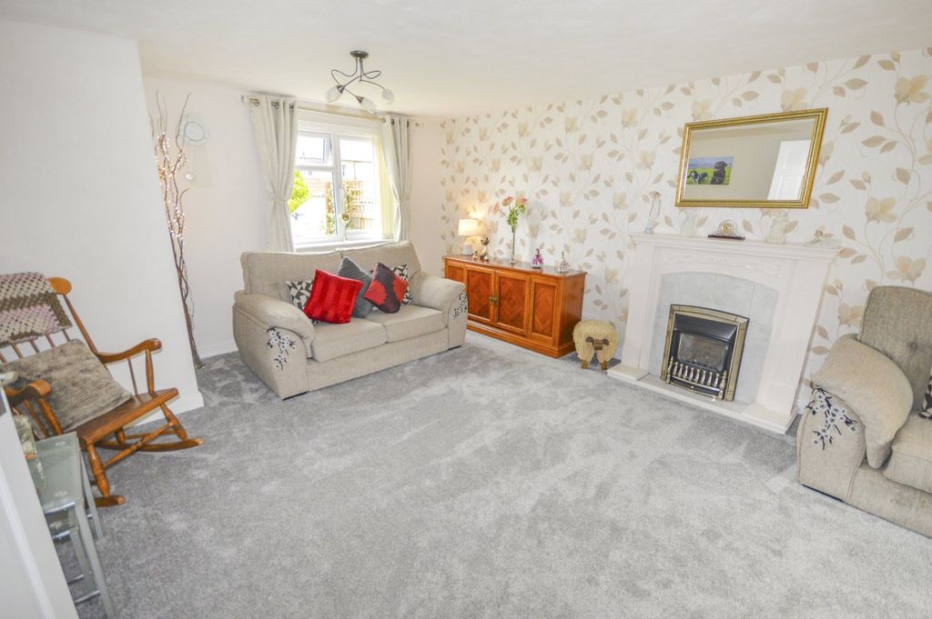 Property photo 2 of 38 Picture No. 03