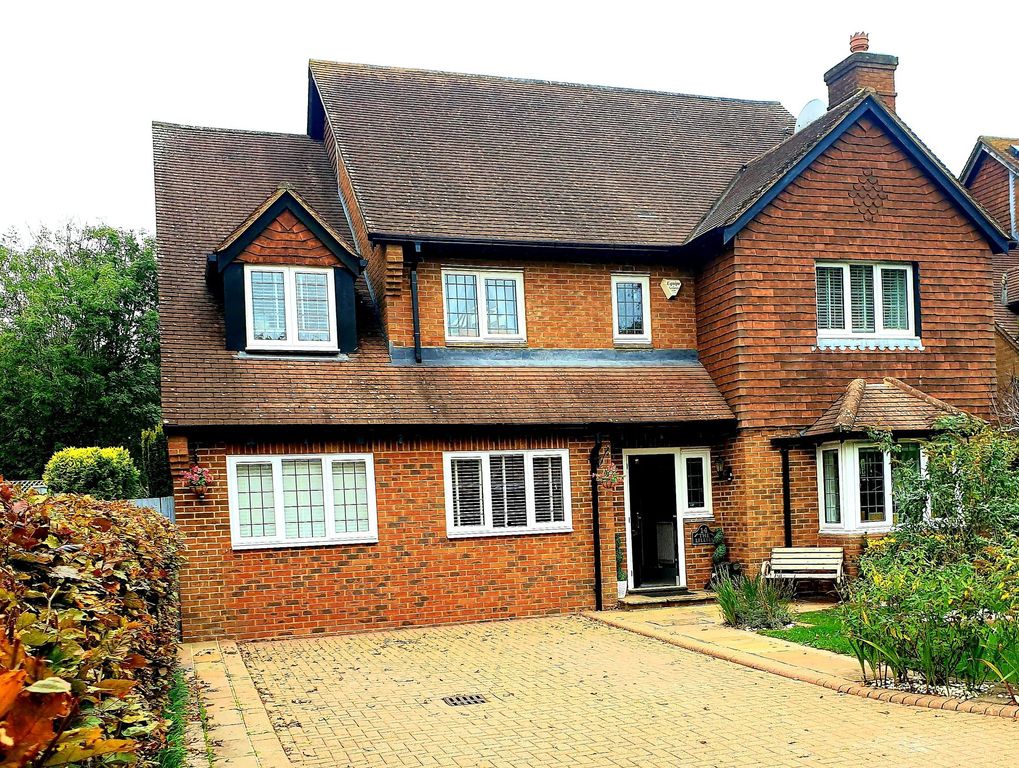 Property photo 1 of 34