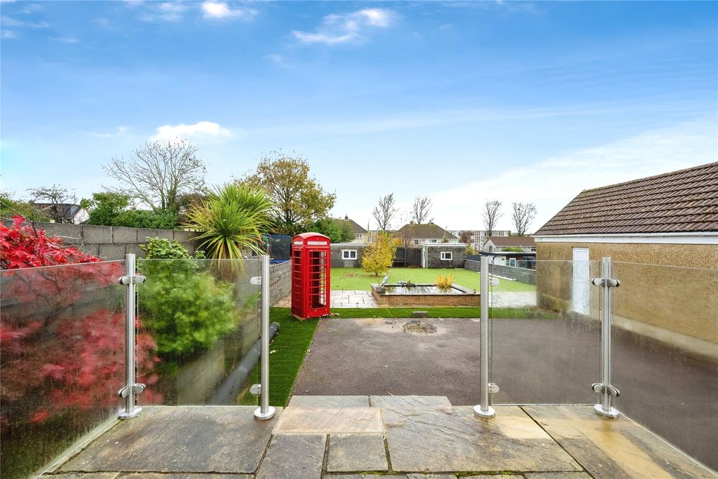 Property photo 3 of 21 Picture No. 23