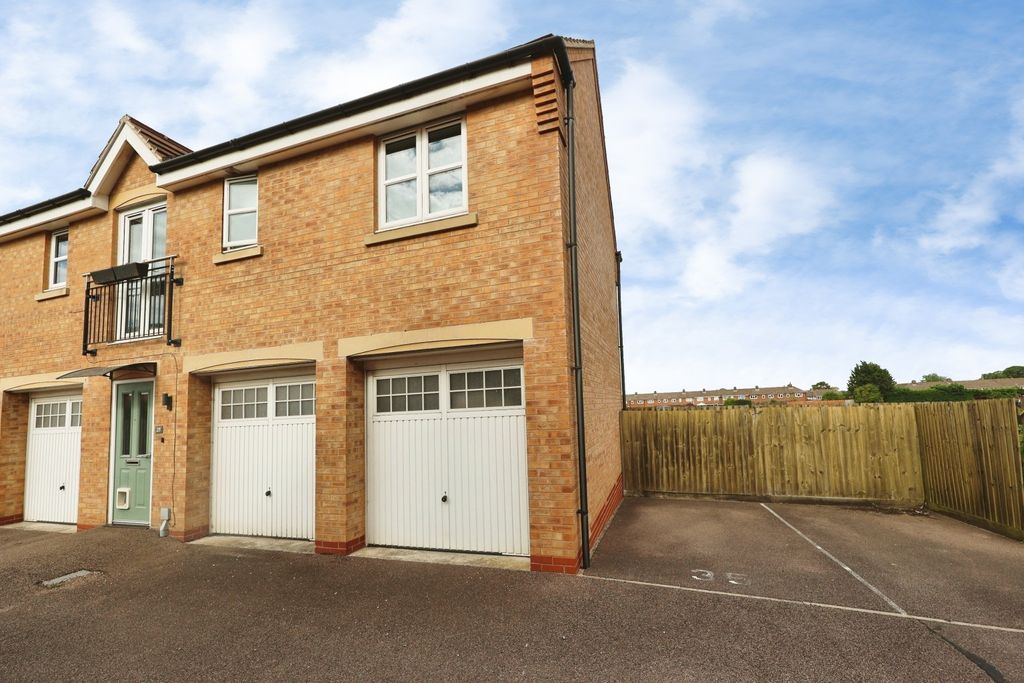 Property photo 3 of 23 5188704