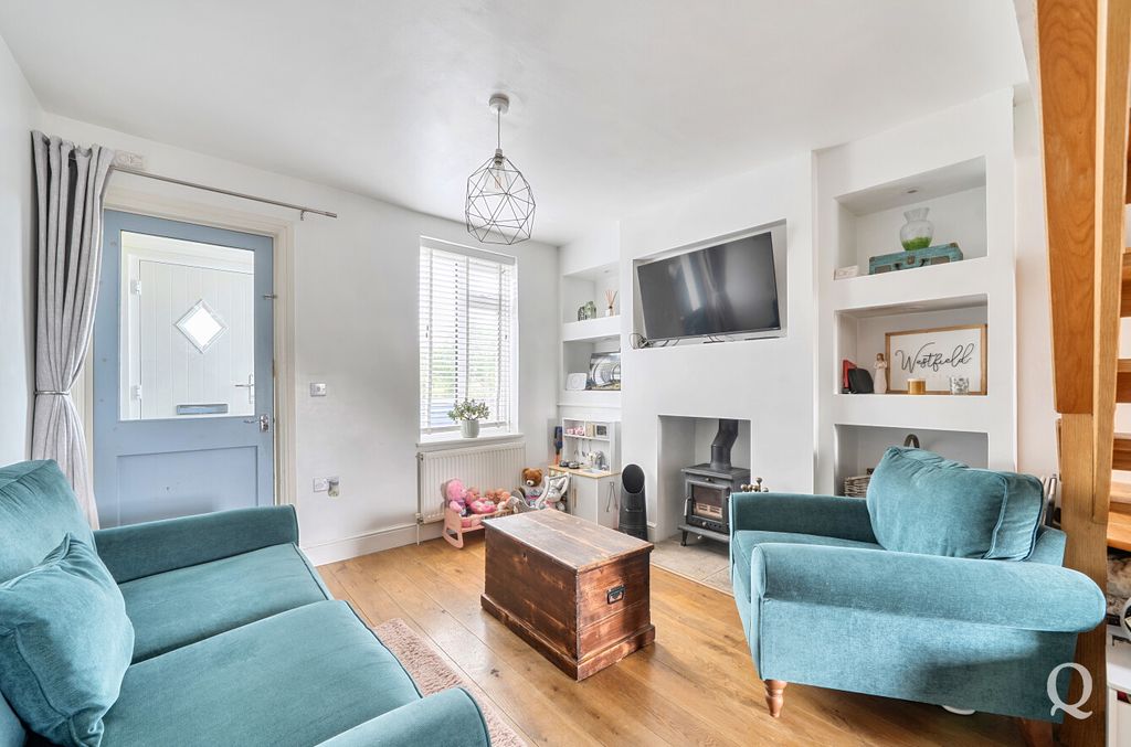Property photo 2 of 21 89E4100B-7450-481...